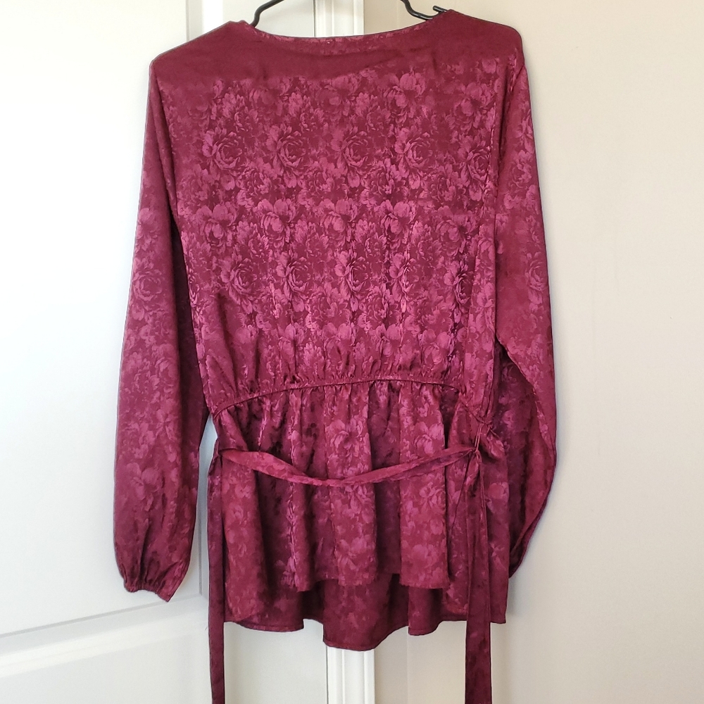 Plus size wrap top 1x silk blouse deep v neck - Picture 4 of 7